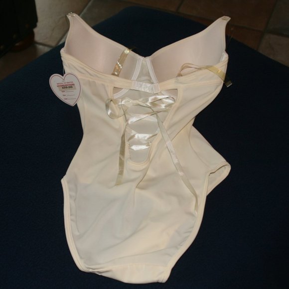 Ivory/Cream Body Suit/Foundation/Shape Wear - Picture 4 of 5